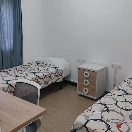 Hostal Ideal Gavà Eksteriør billede